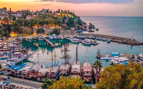 تور آنتالیا پرواز ساوت ویند نوروز 1405